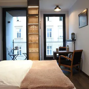 Boutique 109 - Old City, Luxury Apt. With A Garage Apartment Krakow